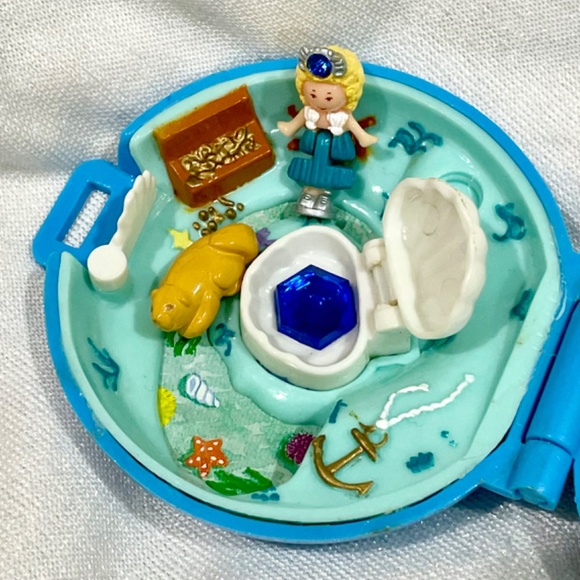 Vintage Polly Pocket 1992 Jeweled Sea COMPLETE Blue Gem Treasure - Picture 5 of 11
